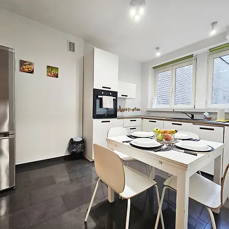 Apartament Kielbasnicza 1 شقة *